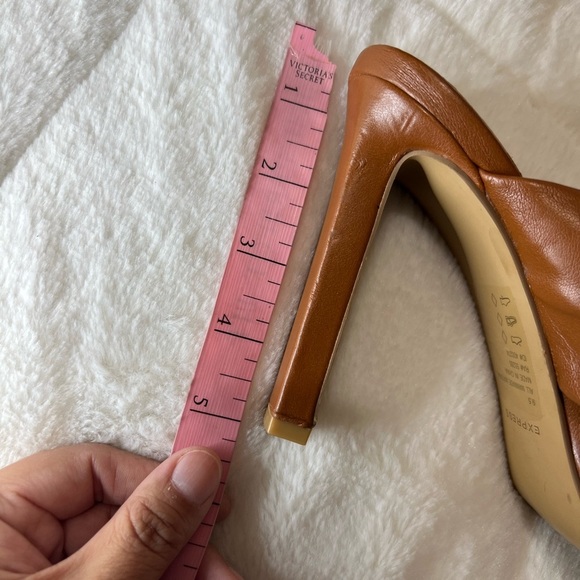 Express Twisted Square Toe Heeled Sandals Size 9.5 - Picture 10 of 10